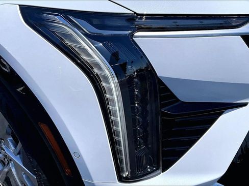 New 2026 Cadillac Optiq Luxury 1 RWD image 14