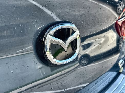 Used 2025 MAZDA MAZDA3 2.5 Turbo Sedan w/Premium Plus image 10