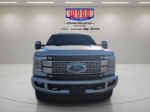 Used 2017 Ford F250 Platinum w/ Platinum Ultimate Package image 3
