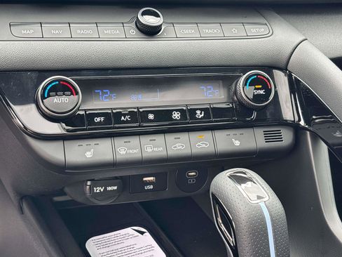 New 2026 Hyundai Elantra N FWD image 12