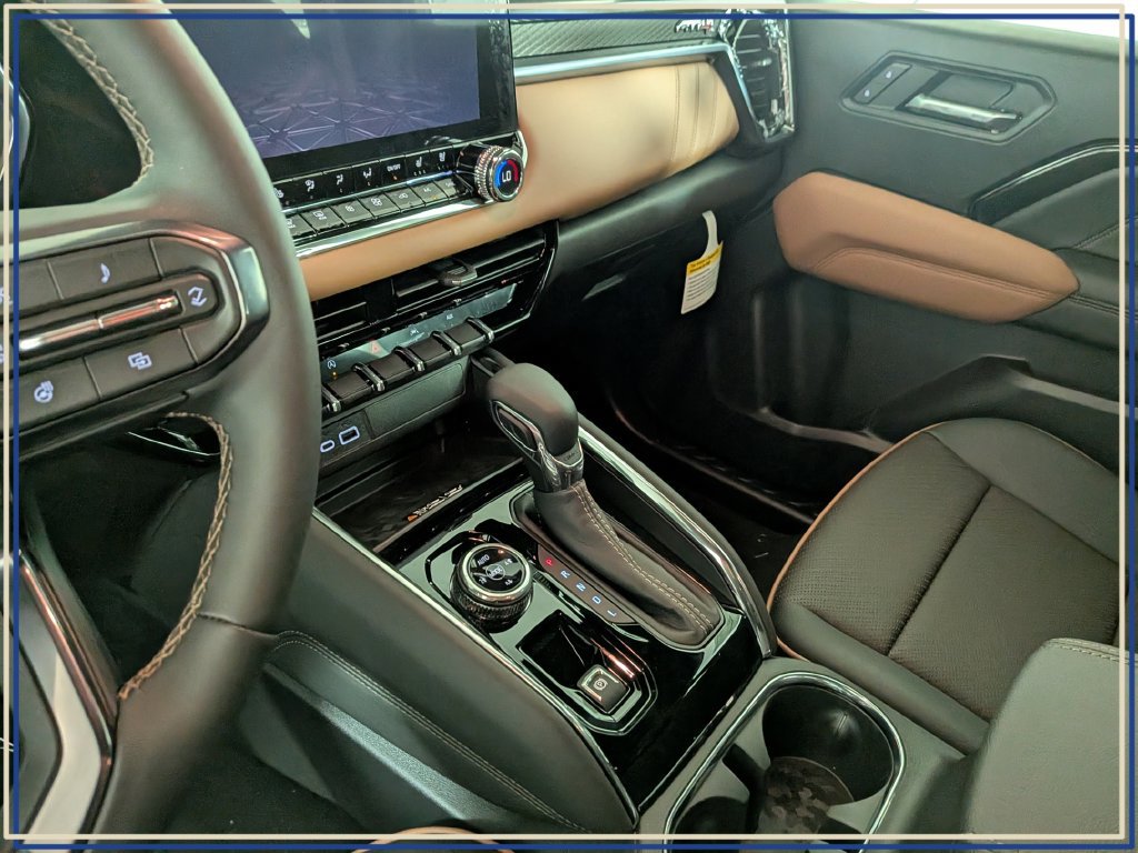 New 2026 GMC Canyon AT4 w/ Technology Plus Package AWD/4WD image 25