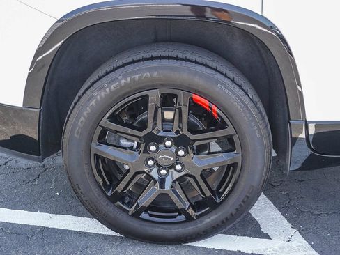 Used 2023 Chevrolet Traverse Premier w/ Redline Edition AWD/4WD image 8