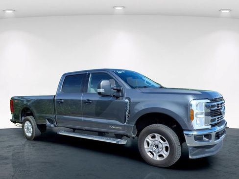 Used 2025 Ford F250 XLT AWD/4WD image 13