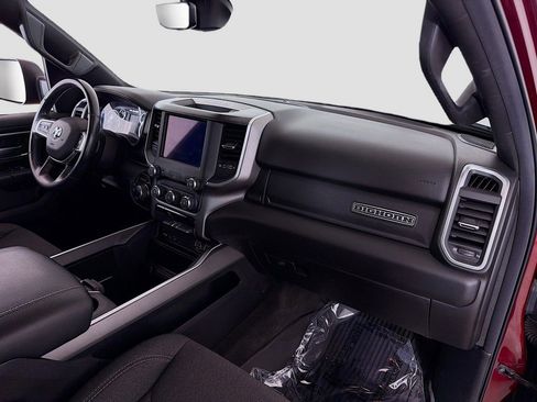 Used 2019 RAM 1500 Big Horn image 16