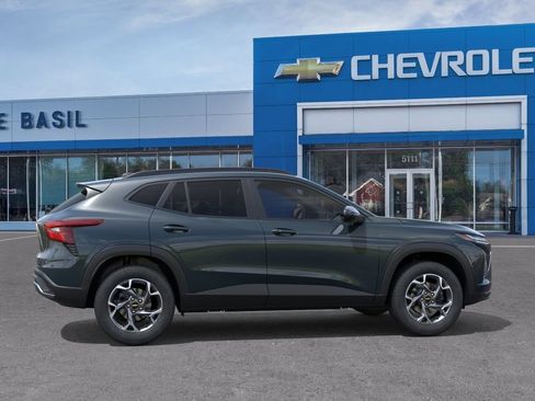 New 2026 Chevrolet Trax LT FWD image 5