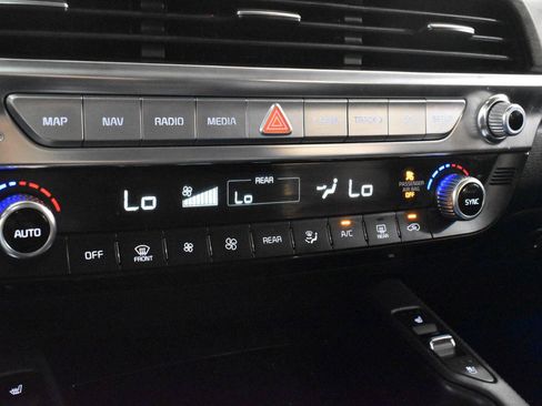 Used 2020 Kia Telluride EX AWD/4WD image 19
