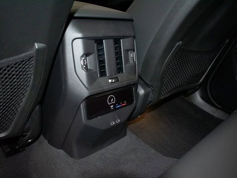 New 2026 BMW X3 xDrive30 w/ Premium Package image 25