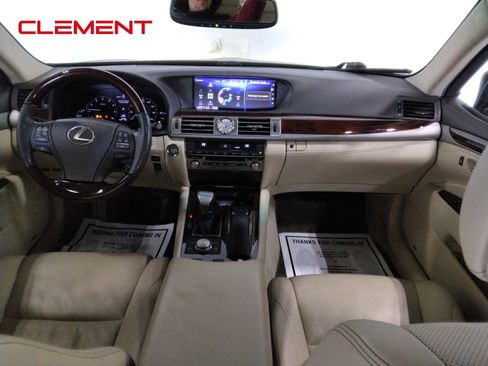 Used 2017 Lexus LS 460 w/ Comfort Package image 42