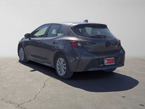 Used 2023 Toyota Corolla SE FWD image 5