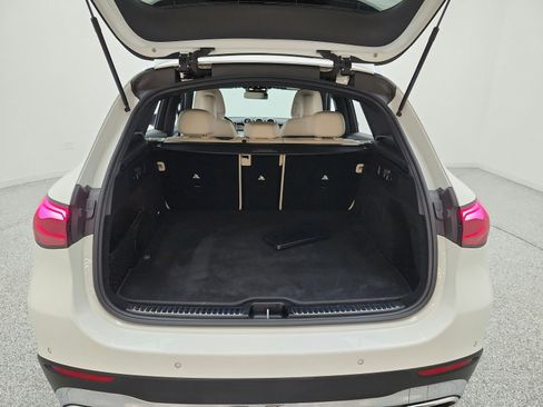 Used 2024 Mercedes-Benz GLC 300 image 20