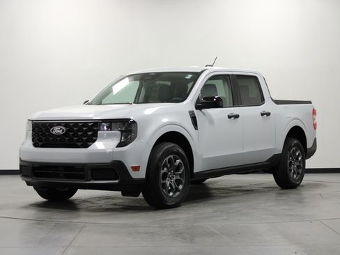 New 2026 Ford Maverick XLT FWD image 8