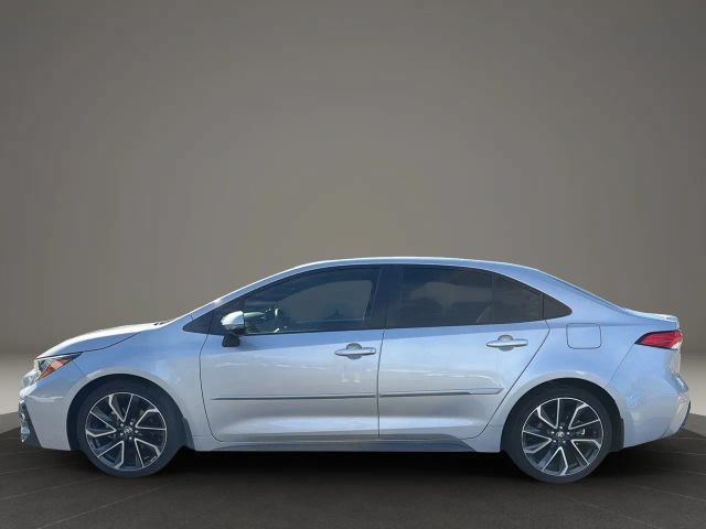 Used 2022 Toyota Corolla SE FWD image 2