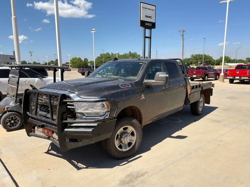 Used 2023 RAM 3500 Tradesman w/ Towing Technology Group AWD/4WD image 10