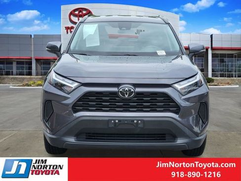 Used 2024 Toyota RAV4 XLE FWD image 2