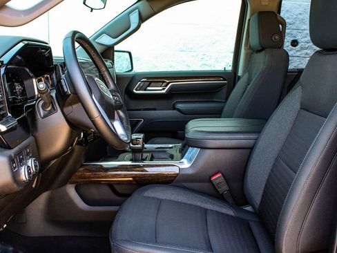 Used 2025 GMC Sierra 1500 Elevation AWD/4WD image 30