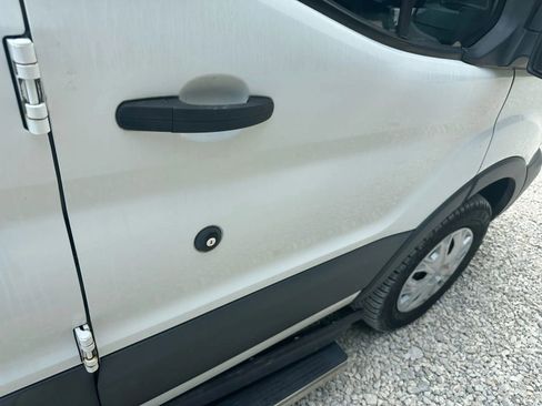 Used 2015 Ford Transit 350 XLT image 24