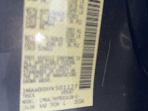 Used 2015 Nissan Titan SV w/ SV Value Truck Package image 11