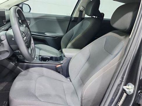 Used 2025 Kia K4 FWD image 11