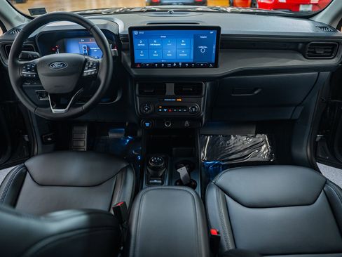 Certified 2026 Ford Maverick Lariat w/ Black Appearance Package image 27