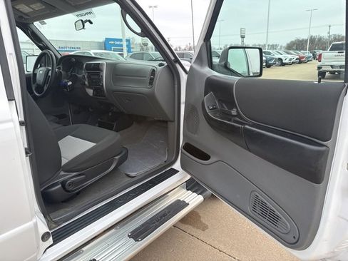 Used 2011 Ford Ranger XLT image 38