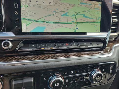 New 2025 GMC Sierra 1500 SLE w/ X31 Off-Road Package image 25