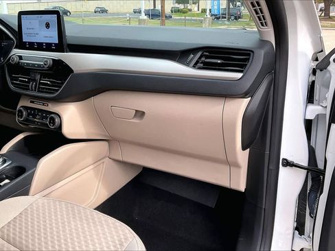 Used 2022 Ford Escape SE w/ Convenience Package image 17