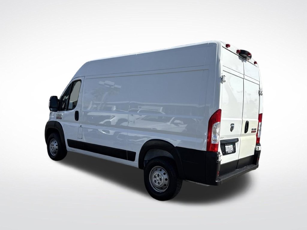 Used 2022 RAM ProMaster 2500 w/ Driver Convenience Group FWD image 4