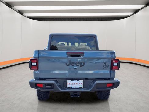 New 2025 Jeep Gladiator Willys image 5