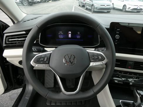 New 2025 Volkswagen Jetta S image 4