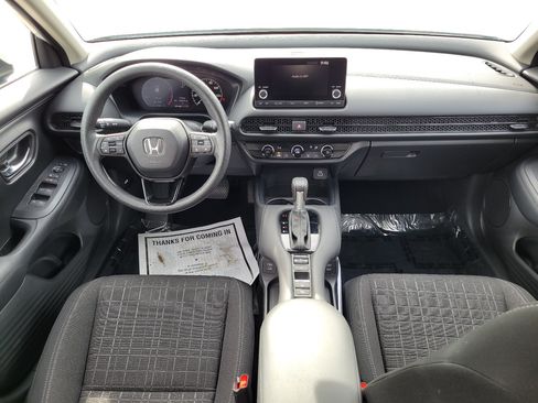 Certified 2024 Honda HR-V LX image 9