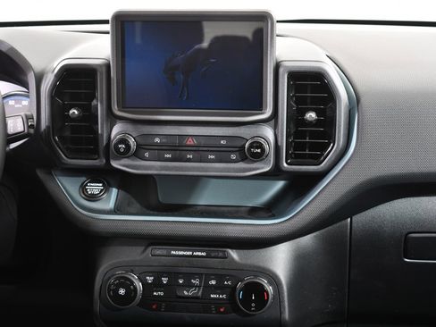 Used 2024 Ford Bronco Sport Badlands image 9