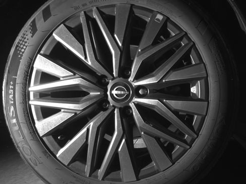 Used 2025 Nissan Altima 2.5 SV image 15