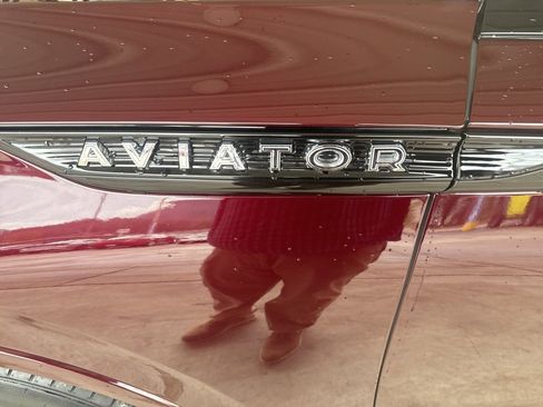 Used 2022 Lincoln Aviator Reserve w/ Equipment Group 201A image 28