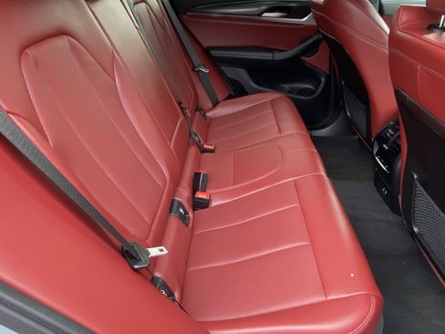 Used 2023 BMW X4 M40i w/ Premium Package image 13