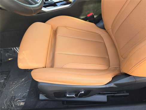 Used 2024 BMW M240i Coupe image 11