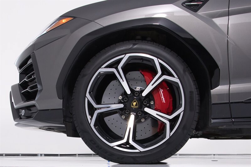 Used 2021 Lamborghini Urus AWD/4WD image 8