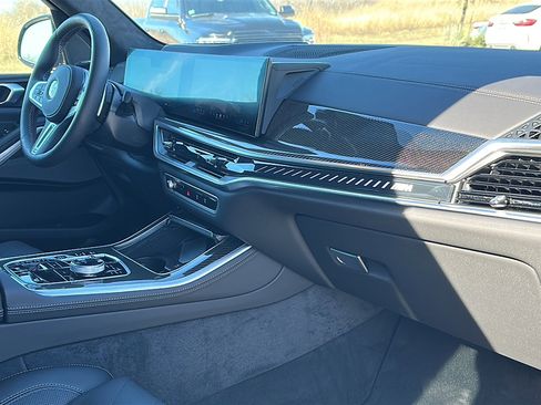 Used 2026 BMW X5 M60i image 23