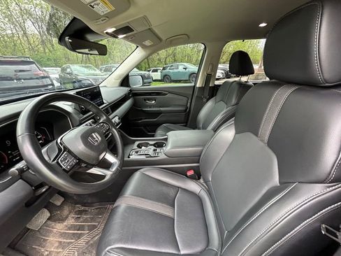 Used 2024 Honda Pilot EX-L image 6