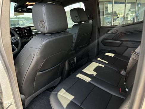 New 2026 GMC Canyon Elevation w/ Convenience Package image 3