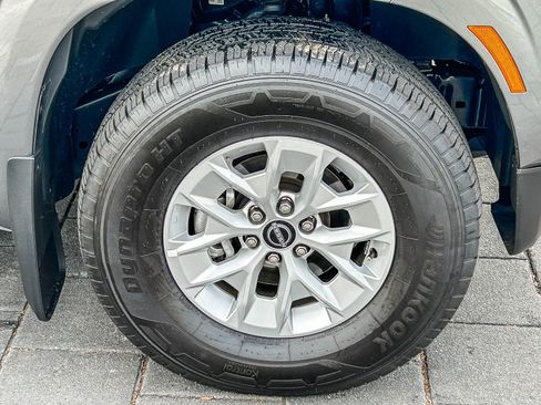 Used 2026 Nissan Frontier S RWD image 12