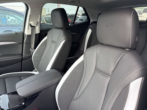 New 2026 Buick Envision Sport Touring AWD/4WD image 17