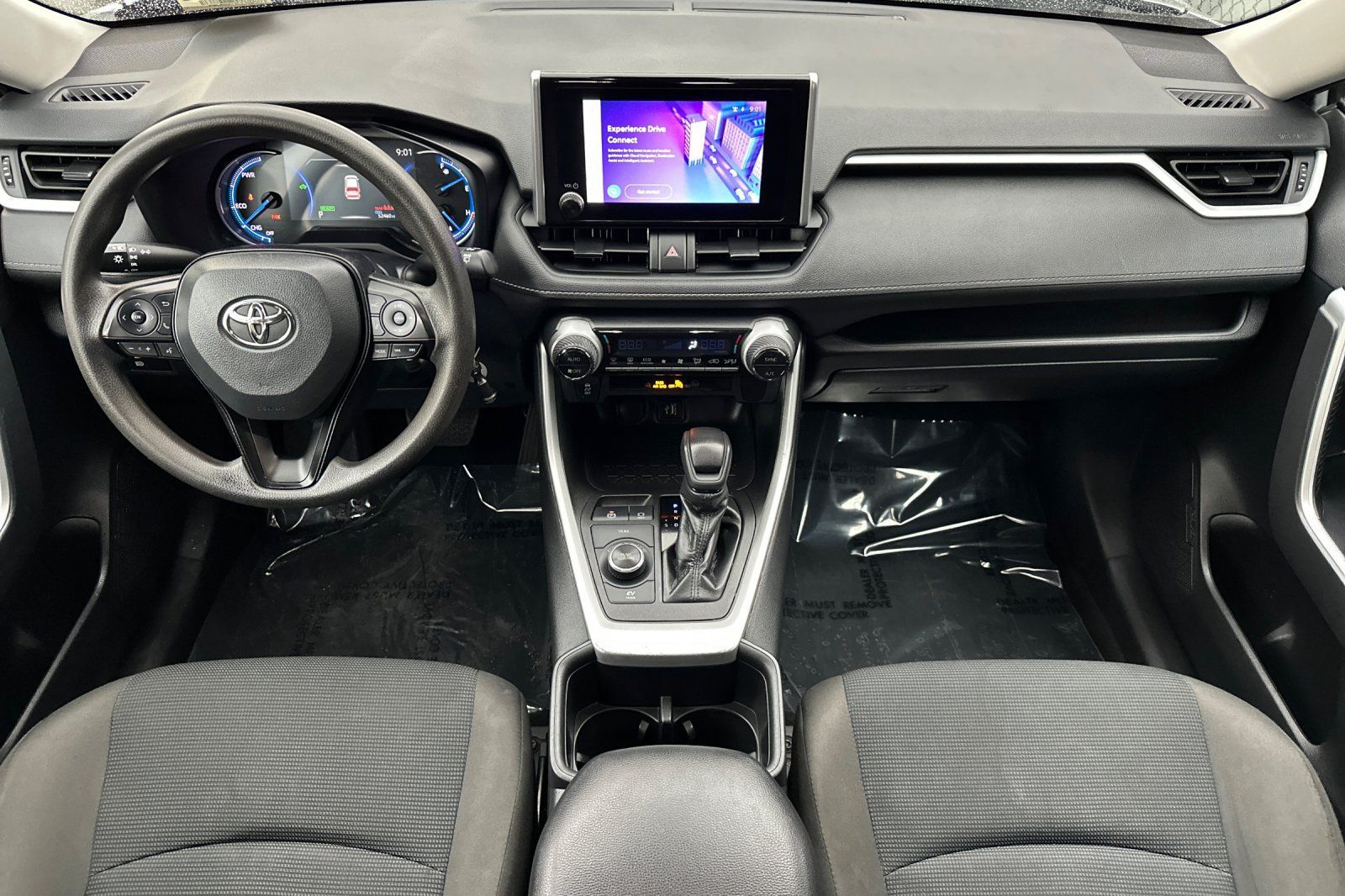 Used 2023 Toyota RAV4 LE AWD/4WD image 14