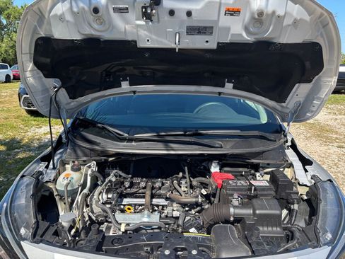 Used 2025 Nissan Versa SV image 32