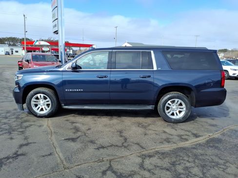 Used 2018 Chevrolet Suburban LT image 7