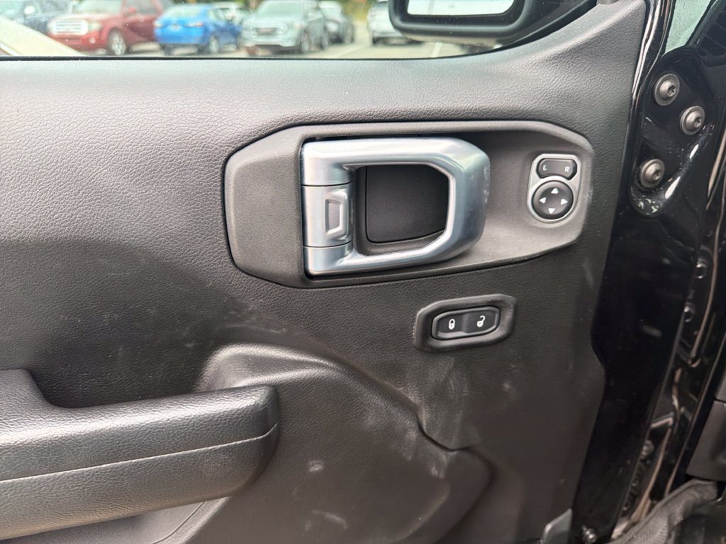 Used 2021 Jeep Wrangler Unlimited Sport AWD/4WD image 19