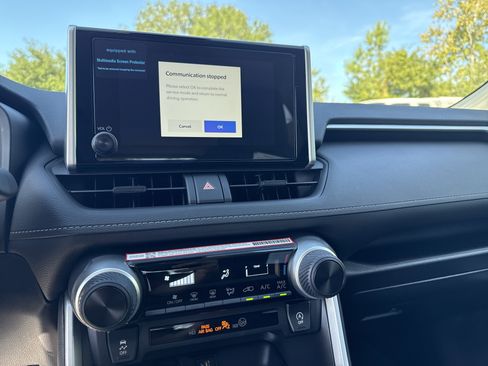 New 2025 Toyota RAV4 LE FWD image 19