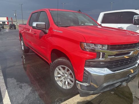 Used 2020 Chevrolet Silverado 1500 LT RWD image 3