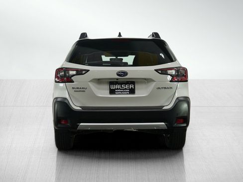 Used 2023 Subaru Outback Limited image 4
