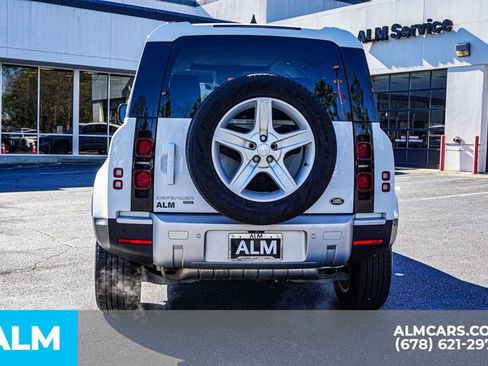 Used 2022 Land Rover Defender 110 SE AWD/4WD image 11