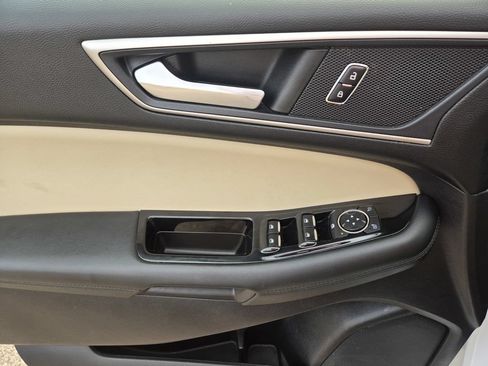 Used 2017 Ford Edge SEL w/ Equipment Group 201A FWD image 15